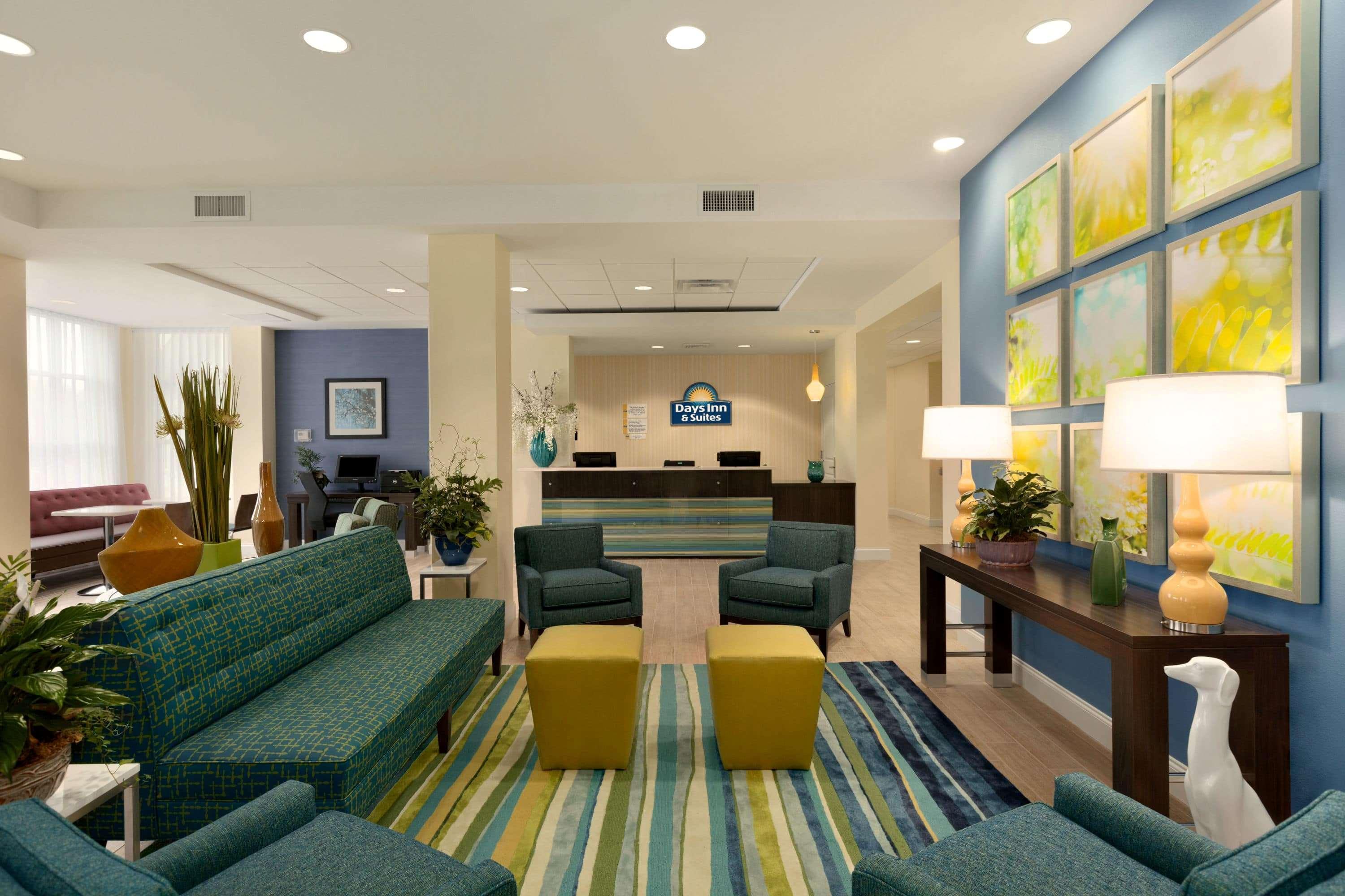Days Inn & Suites By Wyndham Altoona Dış mekan fotoğraf